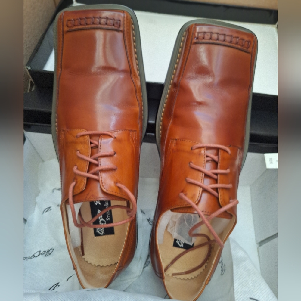 Mens dress shoes